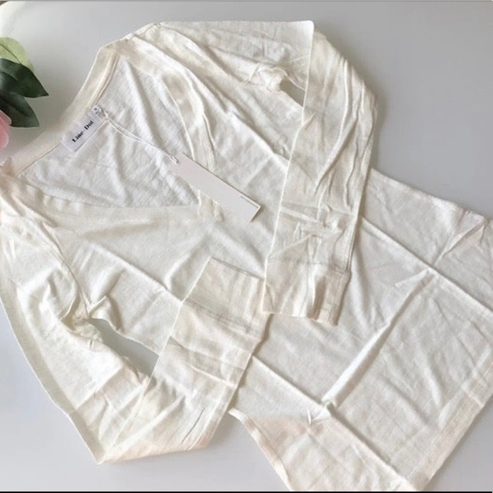 Line & Dot Basic Long Sleeves Tee - image 1